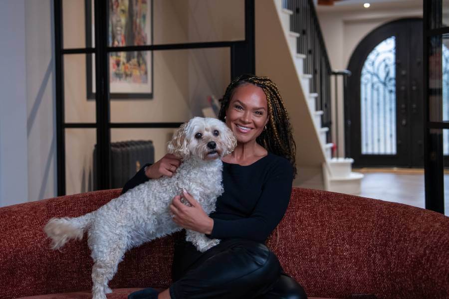 Zoe Birkett headshot