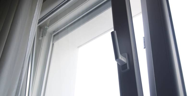 A Buyer's Guide To Aluminium Windows 2 open window 1